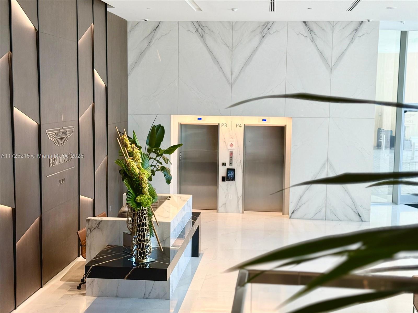 DUPONT PLAZA - Residential