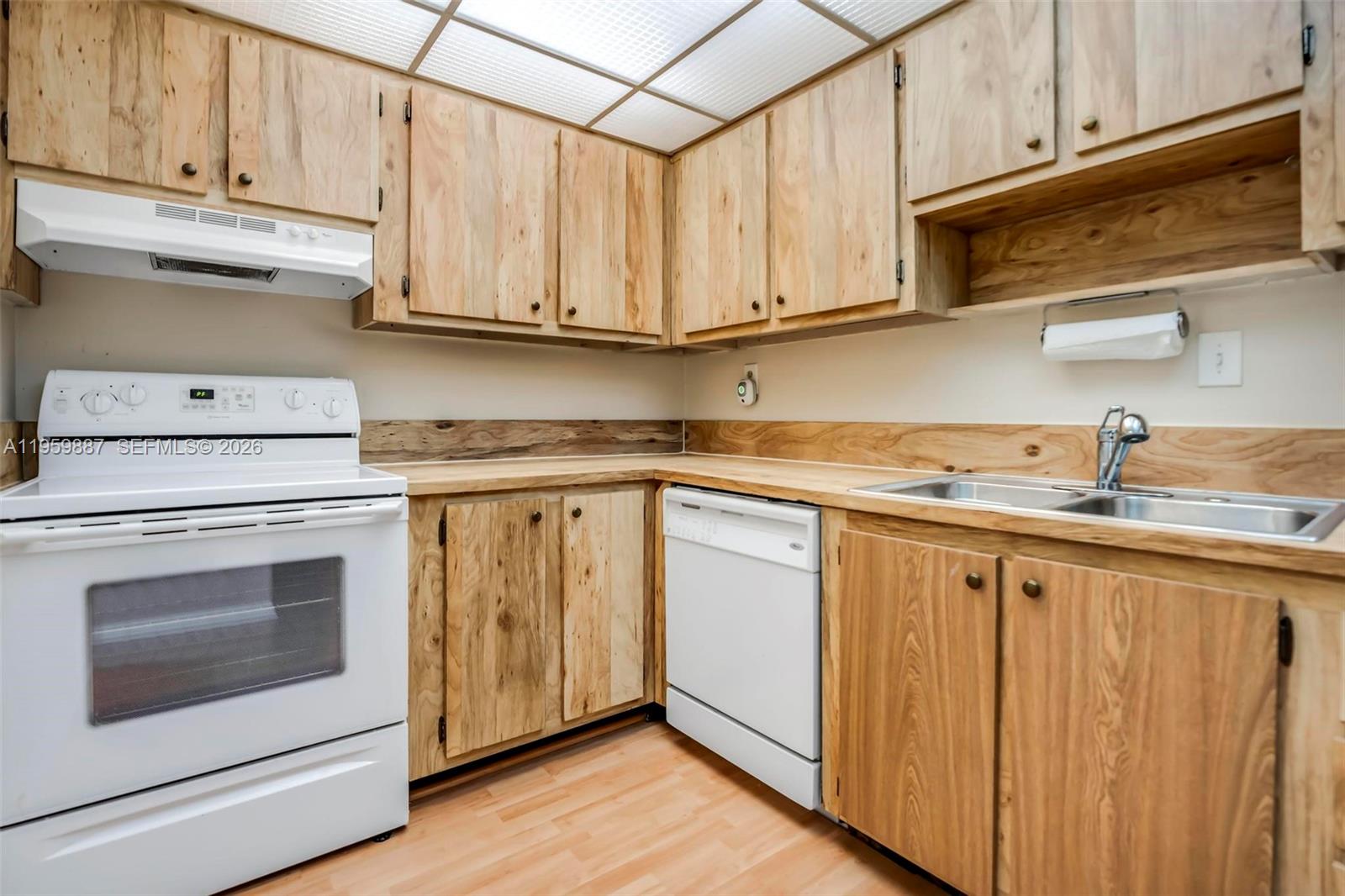 WISPERWOOD VILLAGE CONDO - Residential