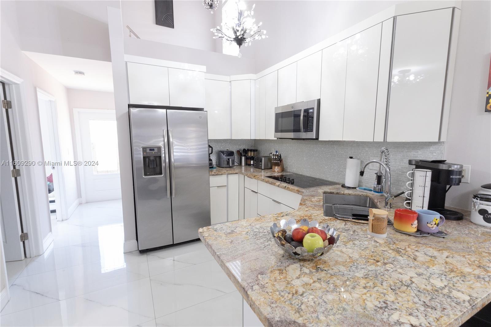 CARIBE LAKES PHASE I - Residential Lease