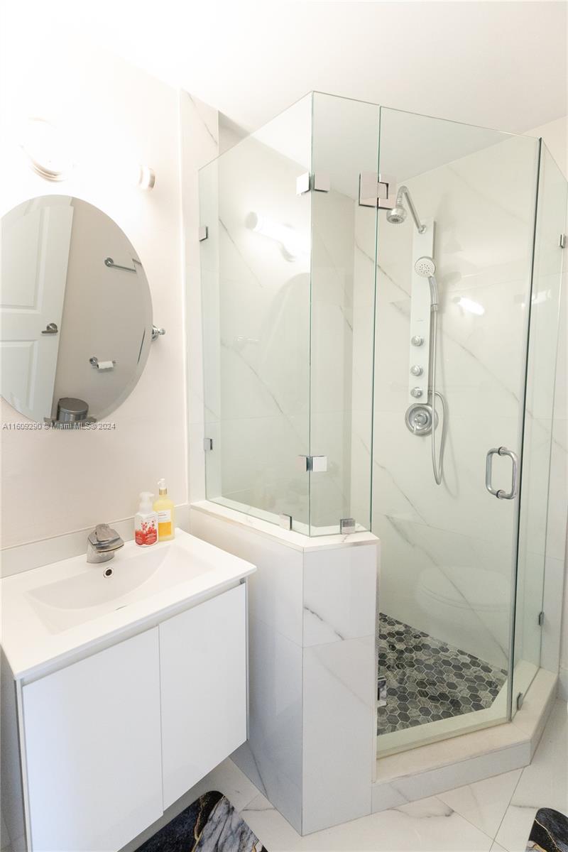CARIBE LAKES PHASE I - Residential Lease
