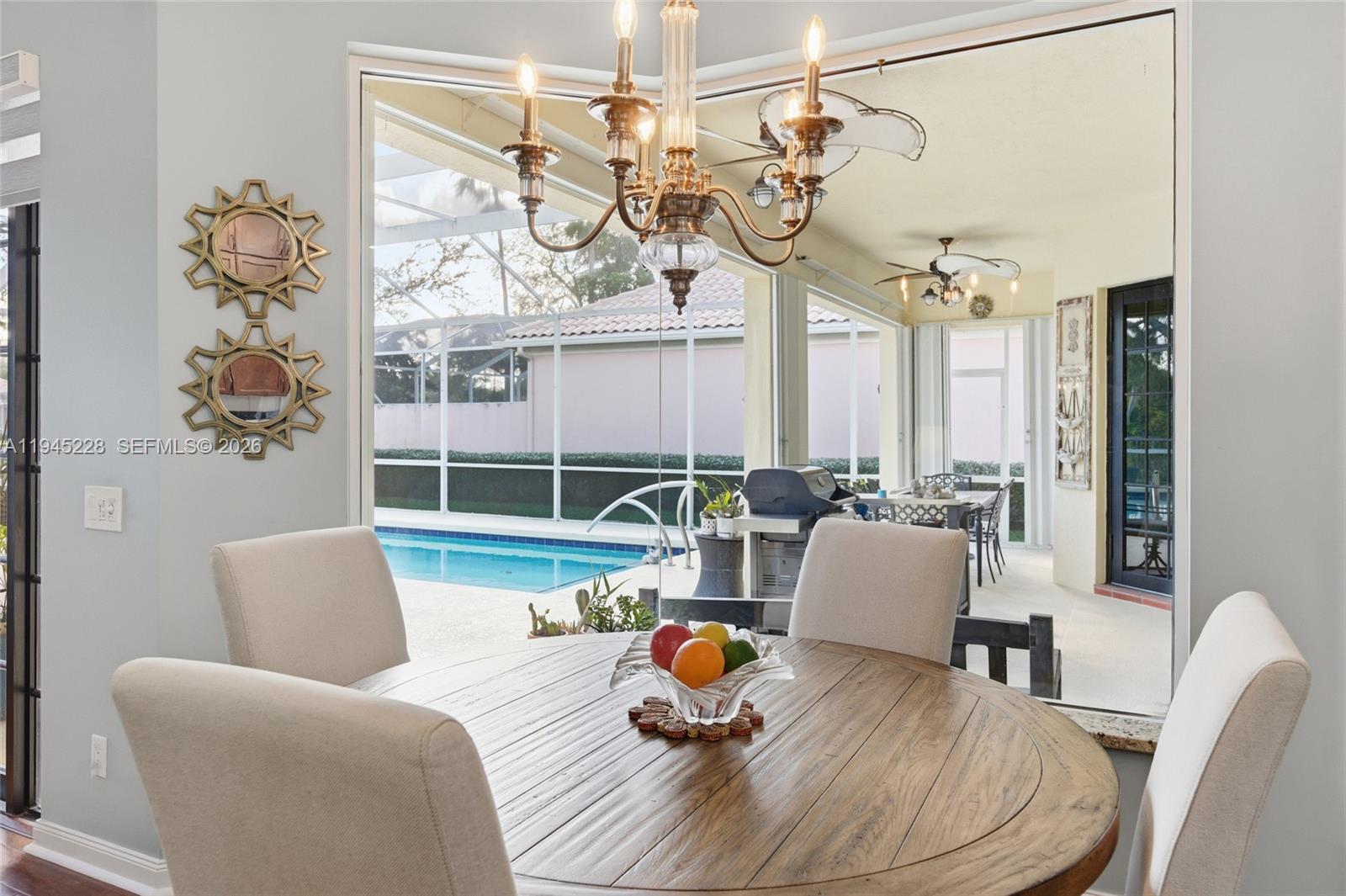 RIVERWALK 13 - Residential