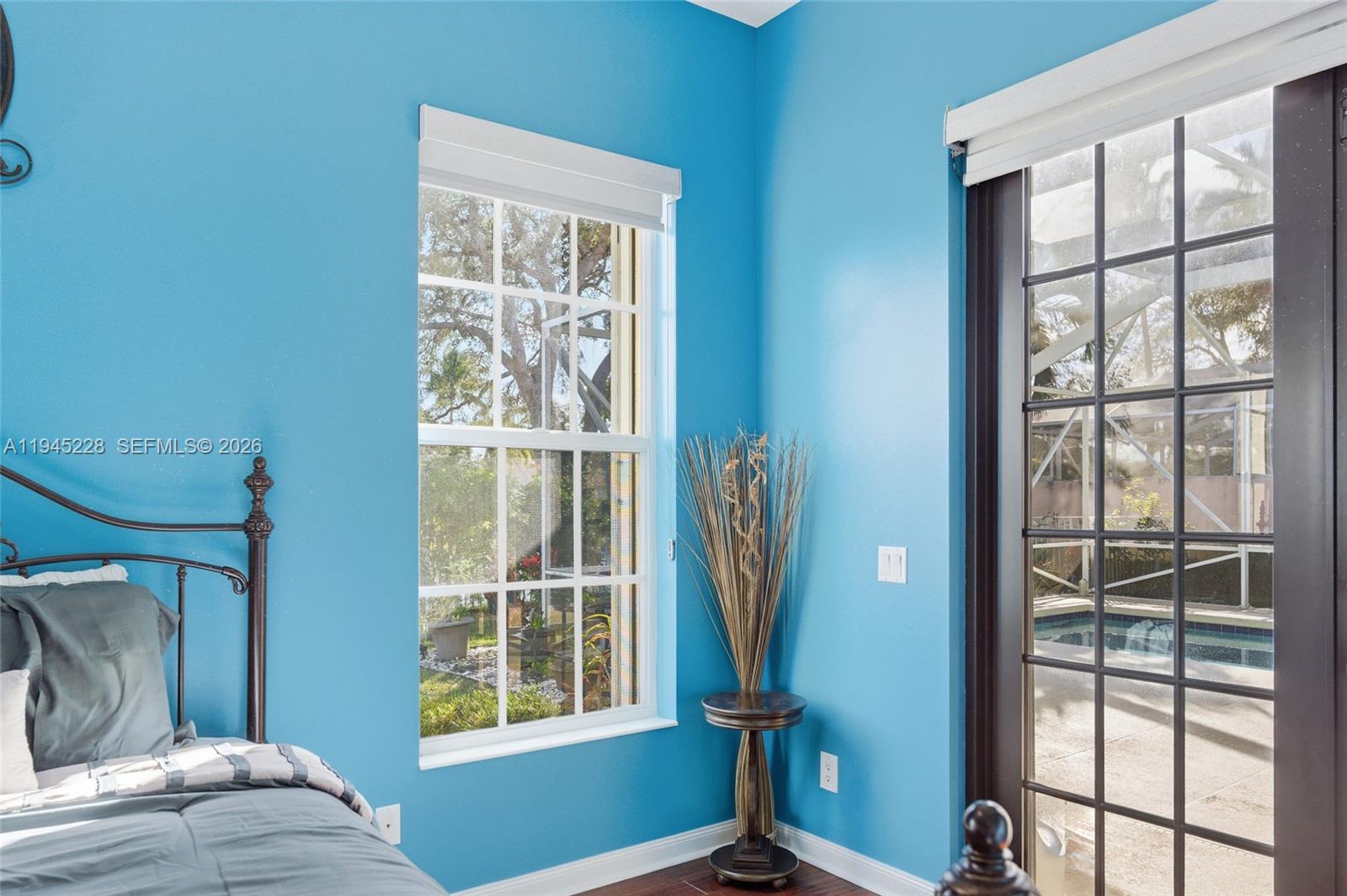 RIVERWALK 13 - Residential