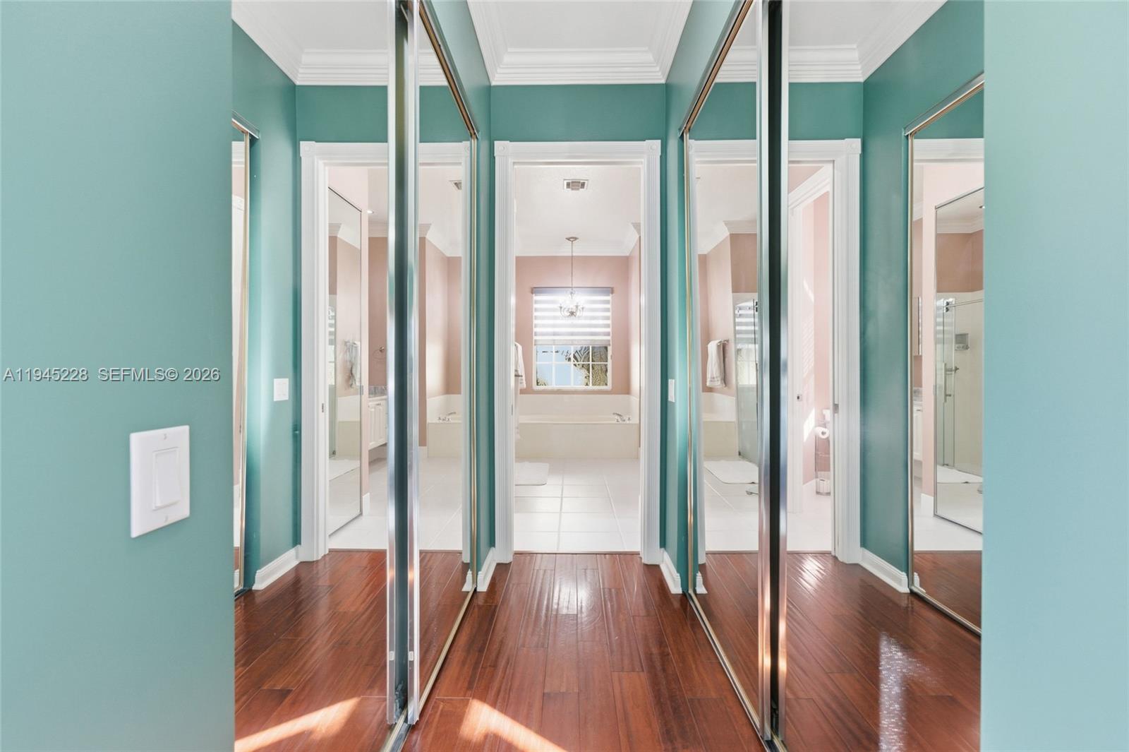 RIVERWALK 13 - Residential