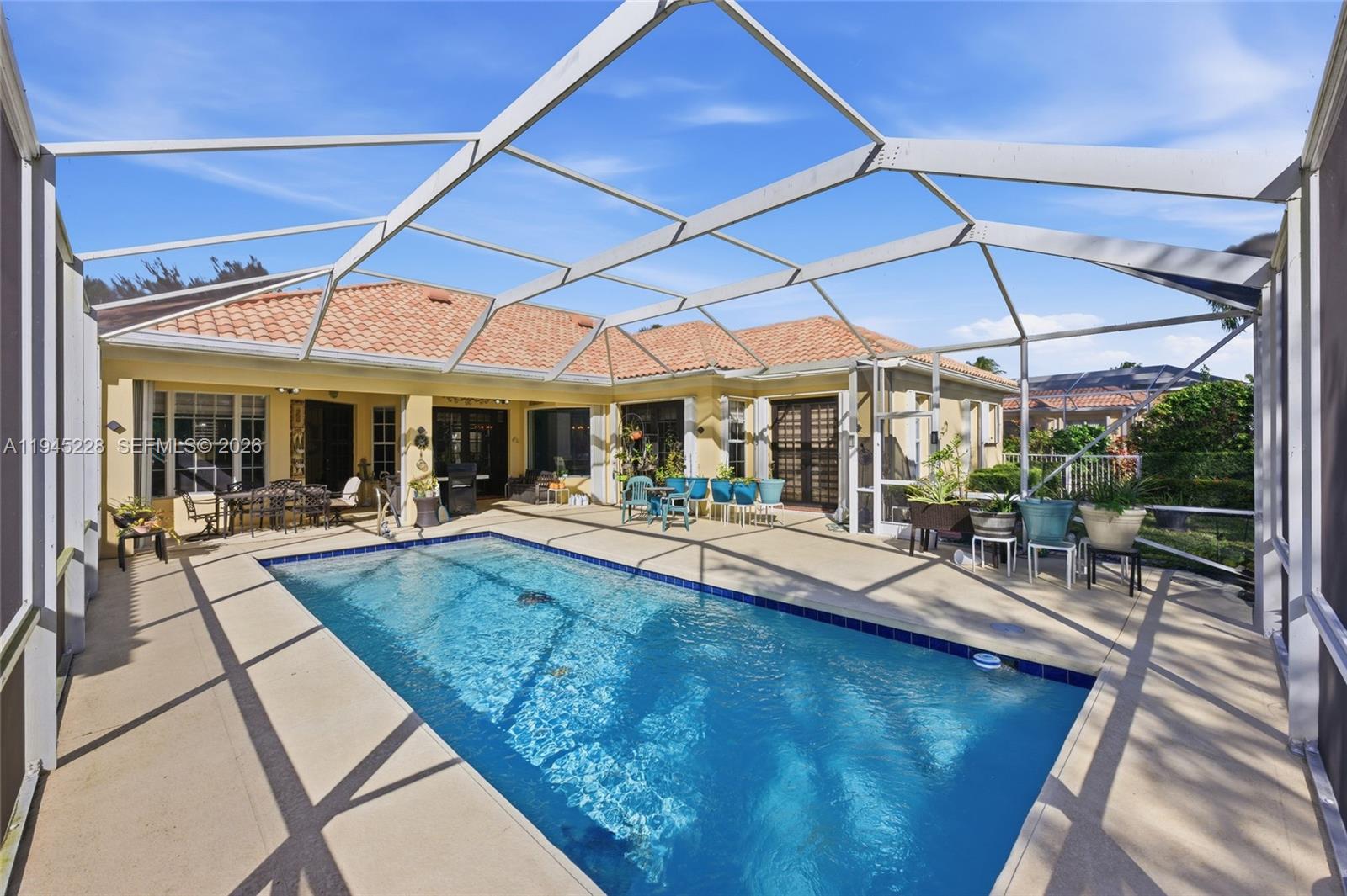 RIVERWALK 13 - Residential