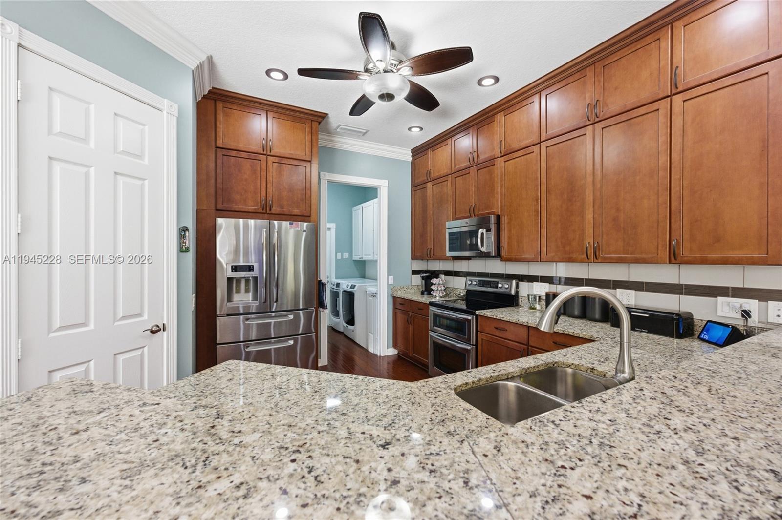 RIVERWALK 13 - Residential