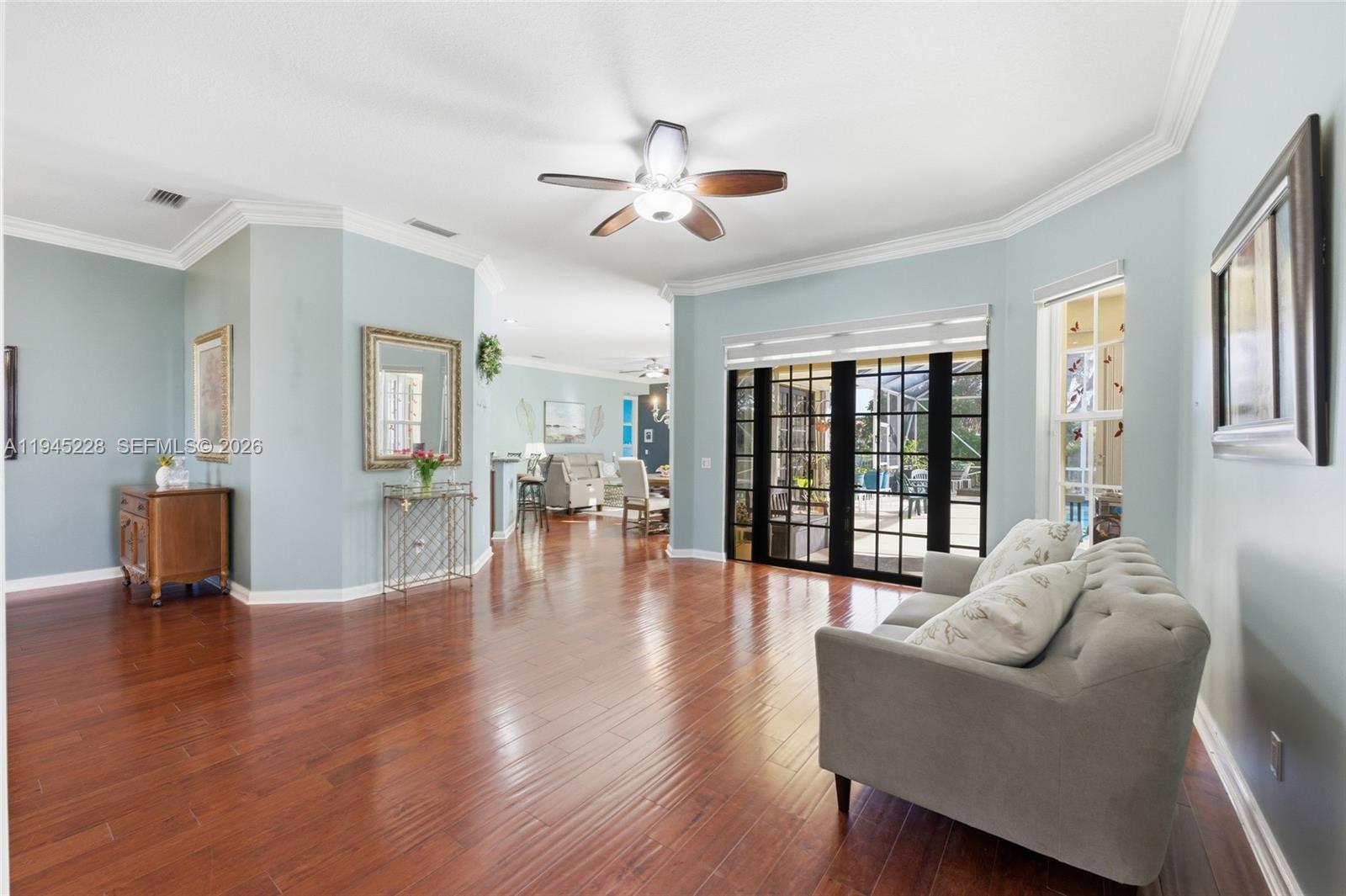 RIVERWALK 13 - Residential