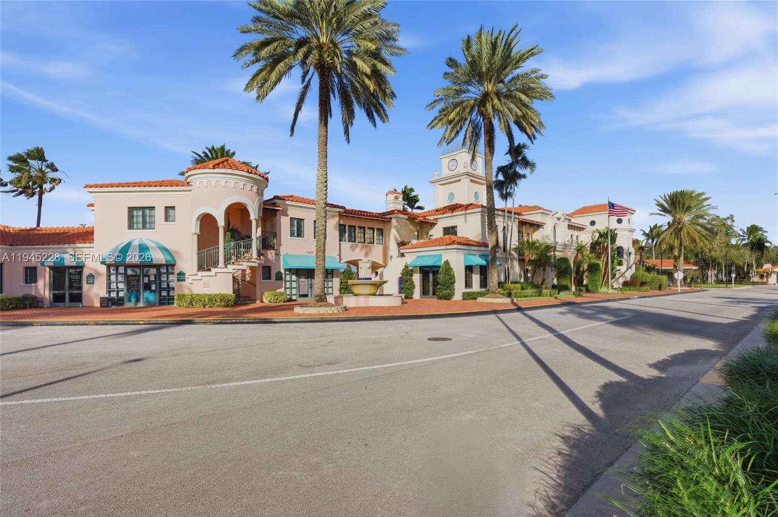 RIVERWALK 13 - Residential