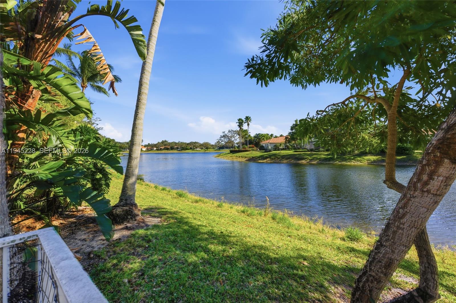 RIVERWALK 13 - Residential