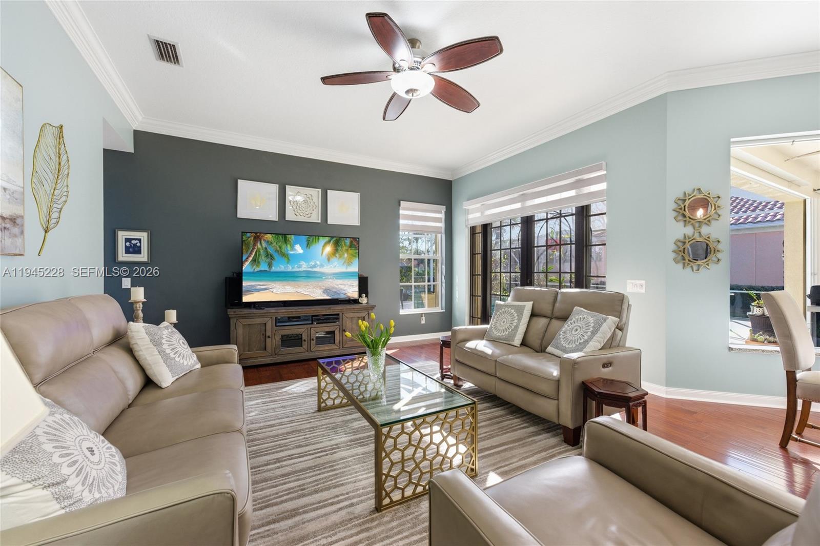 RIVERWALK 13 - Residential