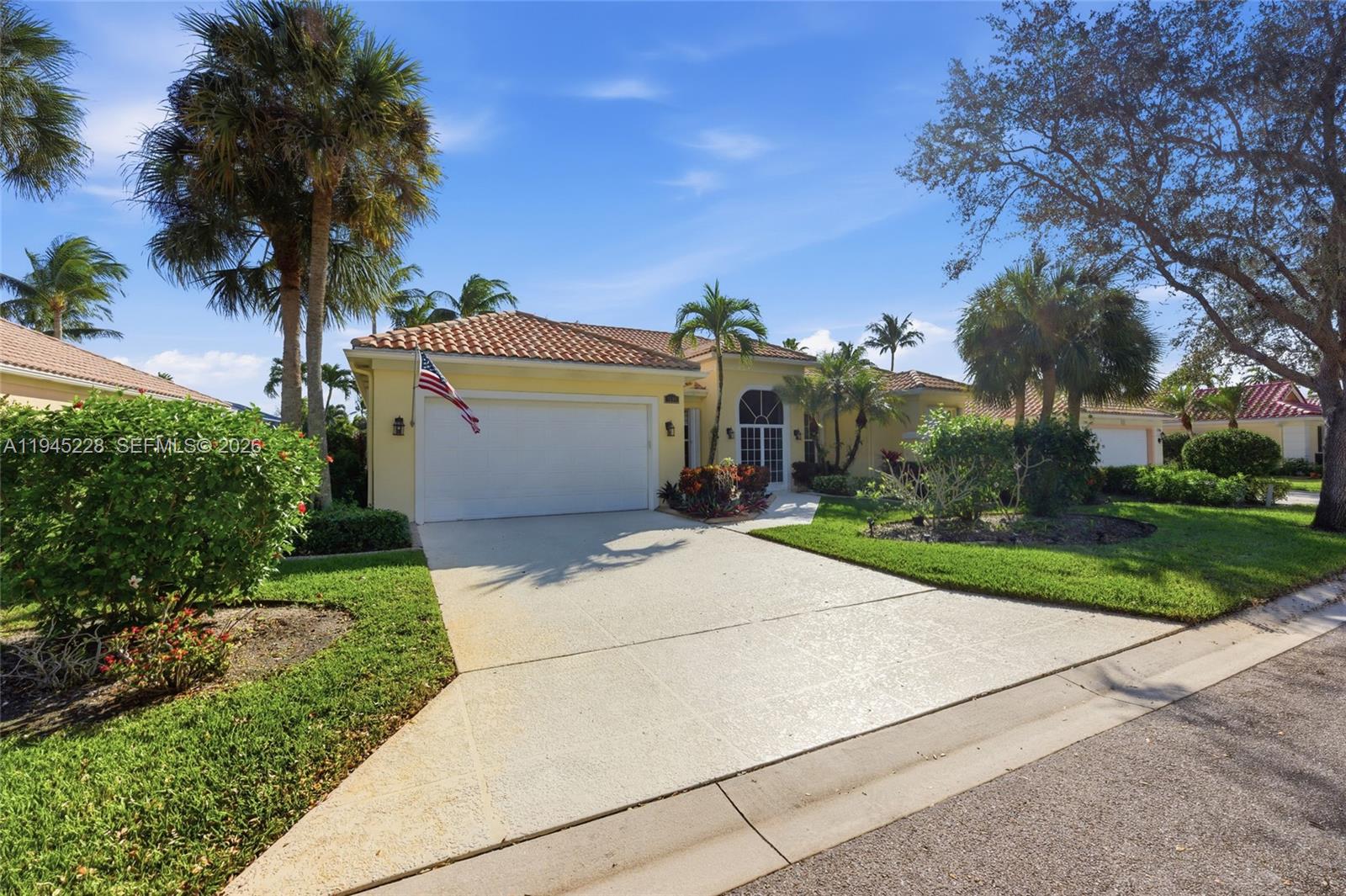 7646 Red River Rd, West Palm Beach, FL, 33411/$845,000 4 7646 Red River Rd