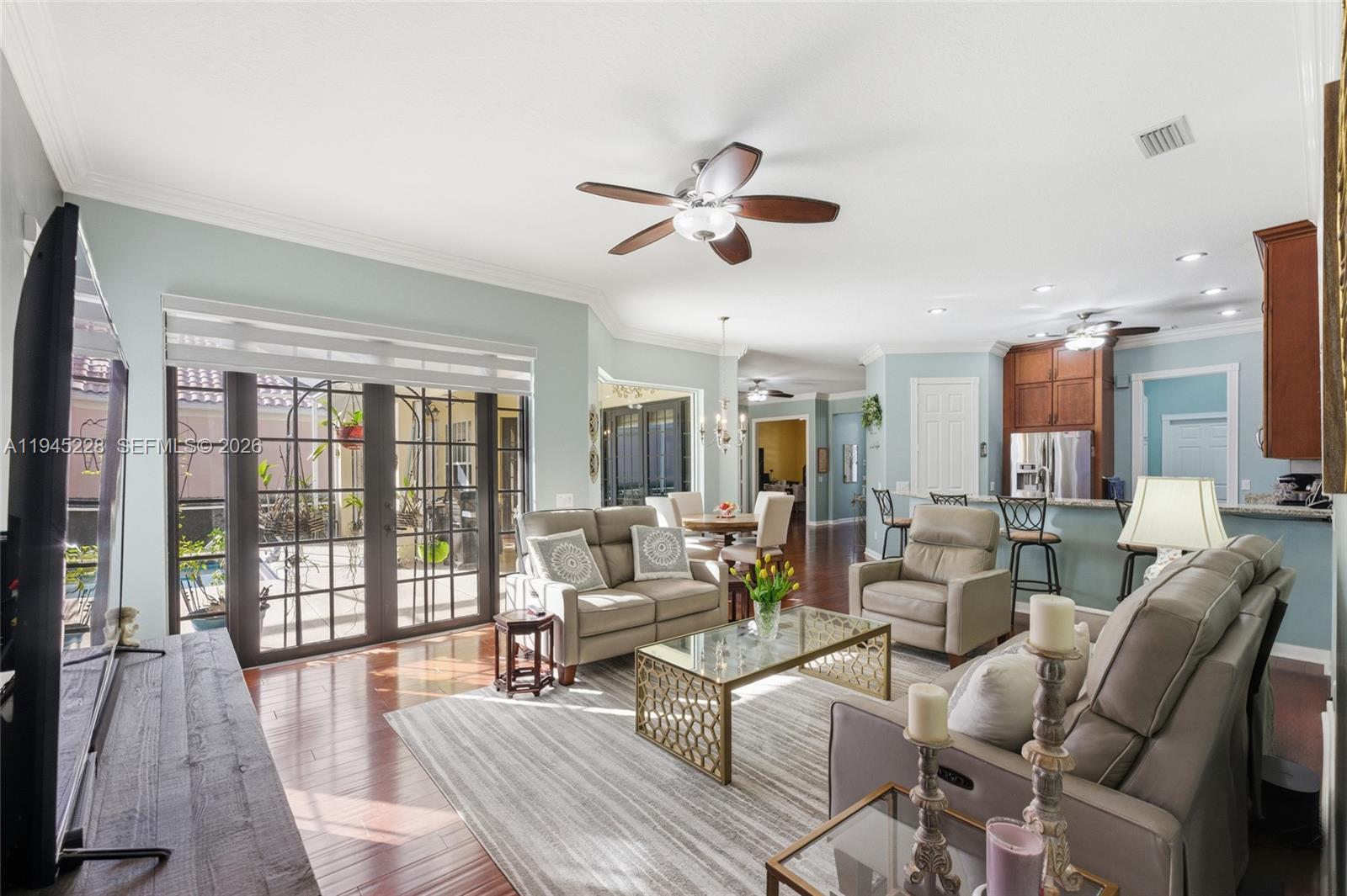 RIVERWALK 13 - Residential