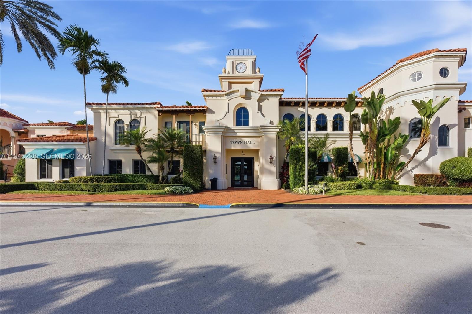 RIVERWALK 13 - Residential