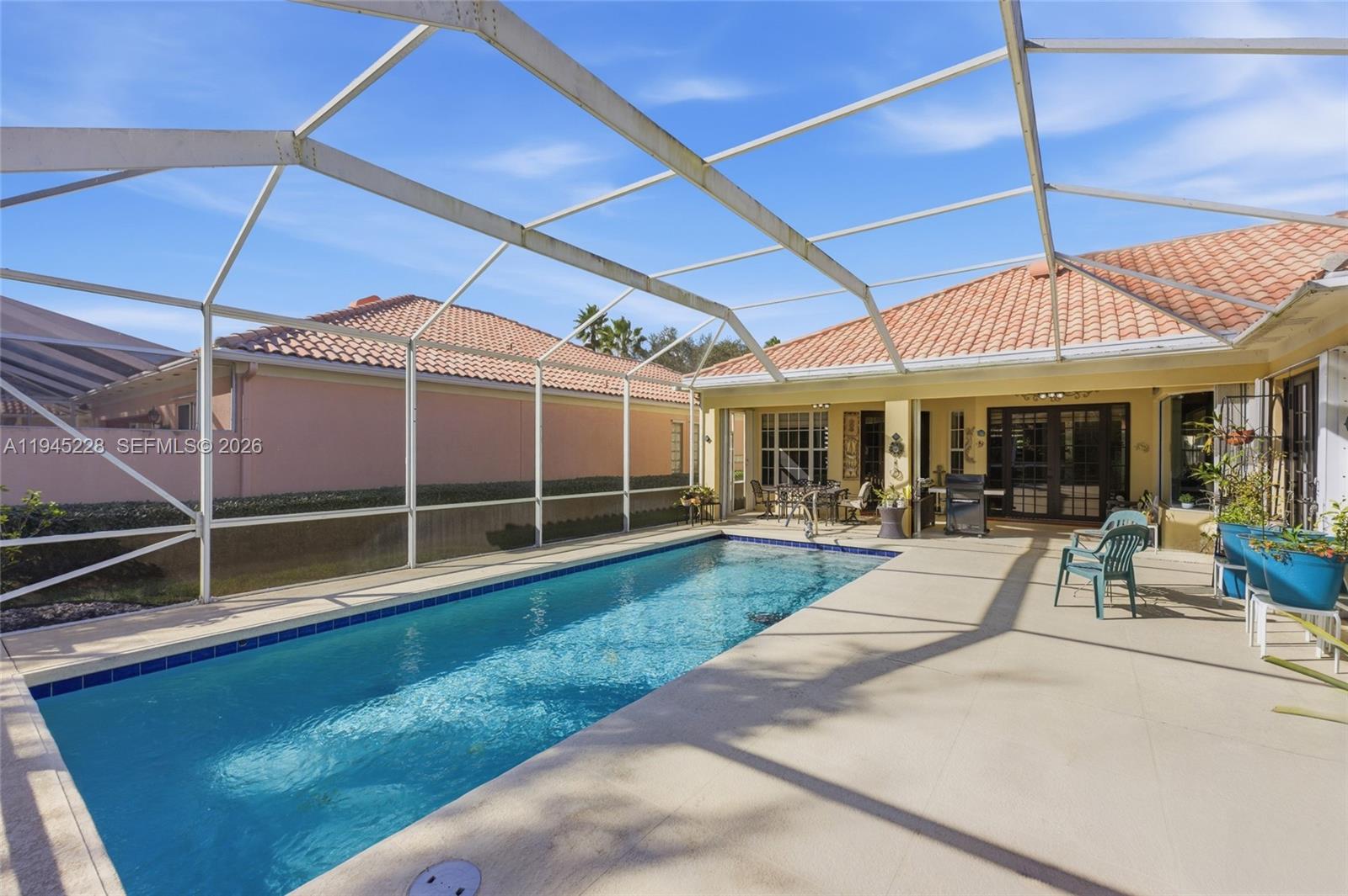 RIVERWALK 13 - Residential