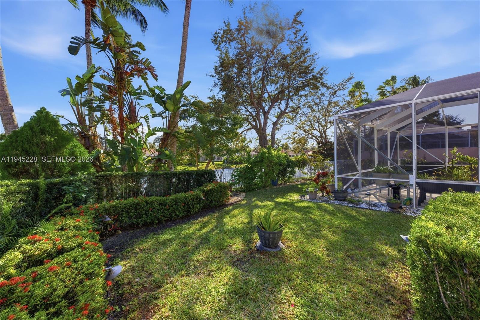 RIVERWALK 13 - Residential