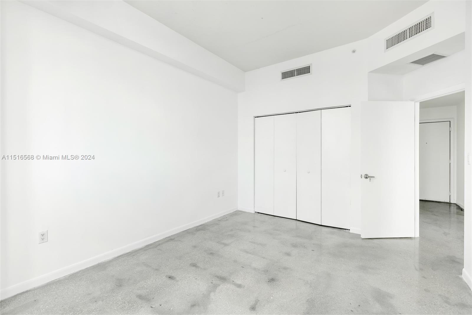 THE LOFT DOWNTOWN II COND - Residential Lease