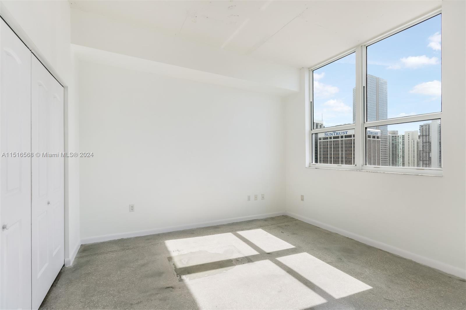 THE LOFT DOWNTOWN II COND - Residential Lease