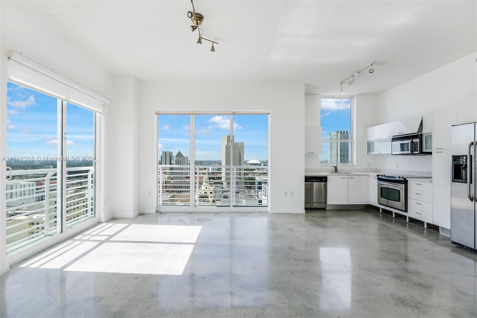 THE LOFT DOWNTOWN II COND - Residential Lease