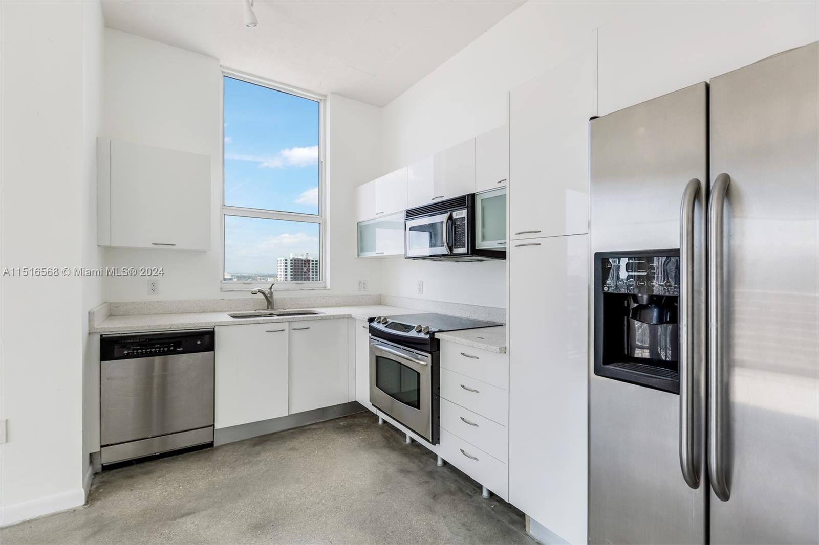 THE LOFT DOWNTOWN II COND - Residential Lease