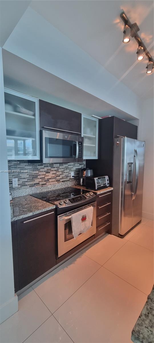 THE PLAZA 851 BRICKELL CO - Residential