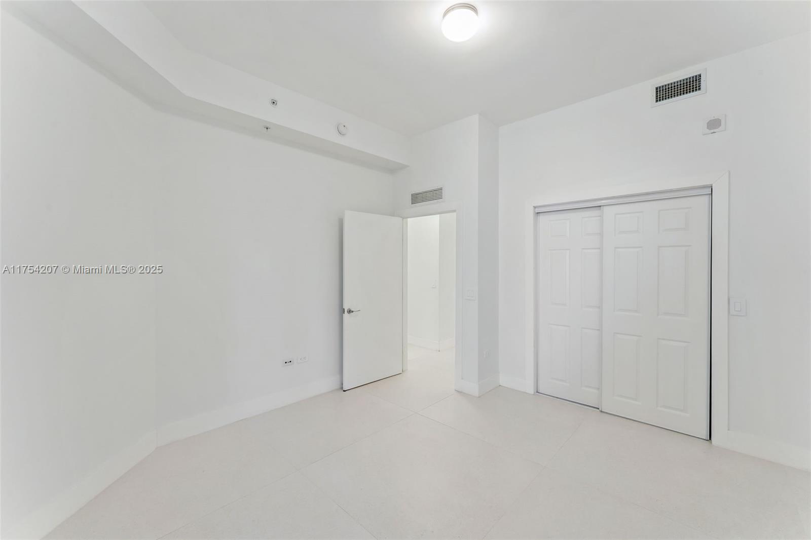 NINE AT MARY BRICKELL VIL - Residential