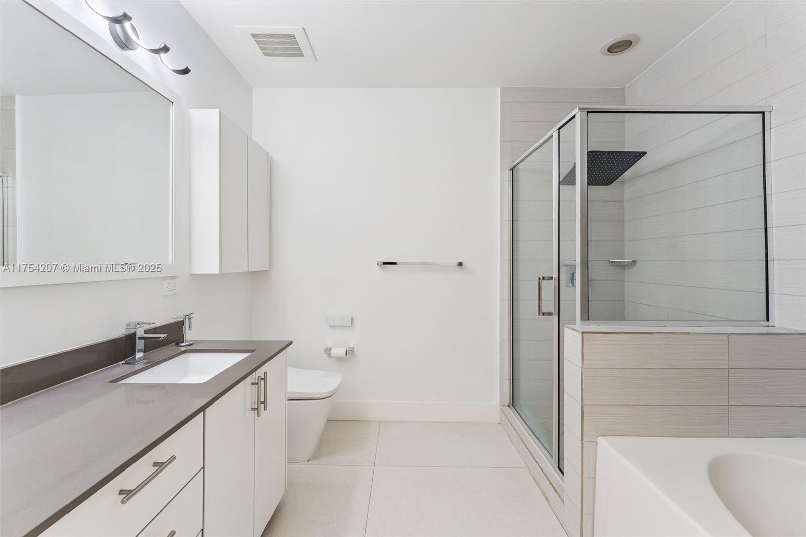 NINE AT MARY BRICKELL VIL - Residential