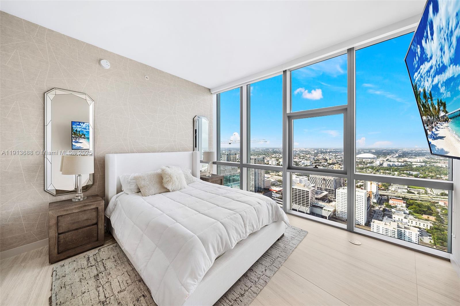 PARAMOUNT MIAMI WORLDCENT - Residential