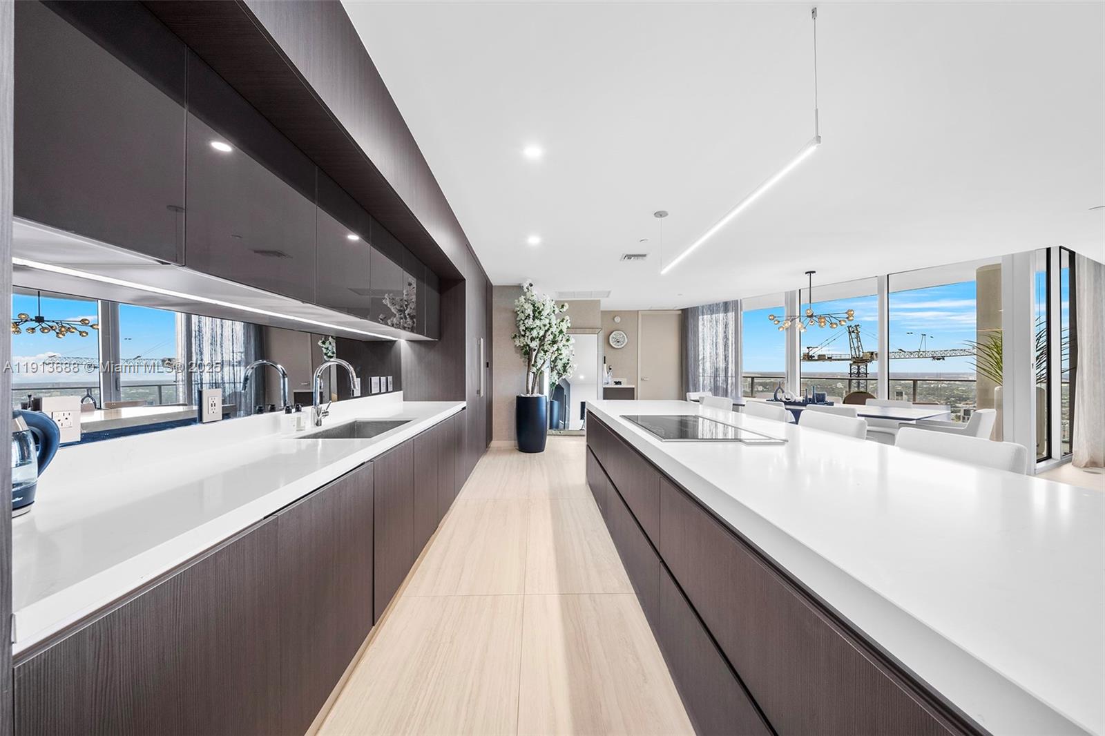 PARAMOUNT MIAMI WORLDCENT - Residential