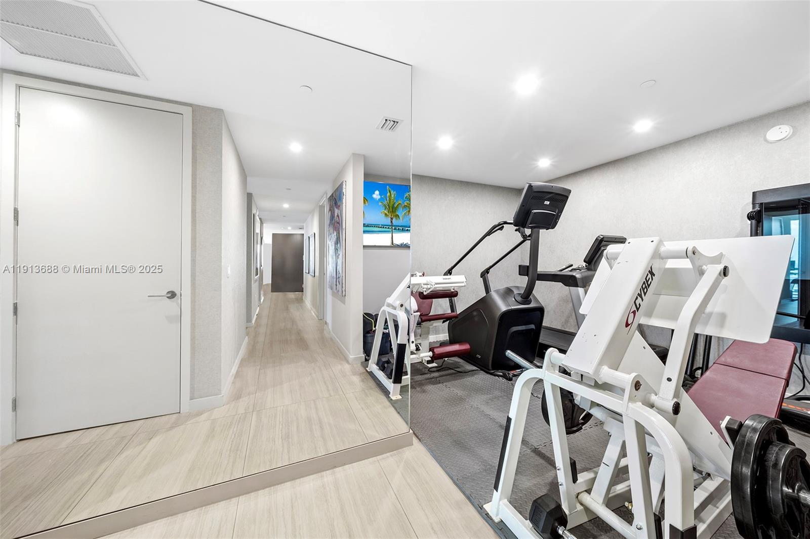 PARAMOUNT MIAMI WORLDCENT - Residential