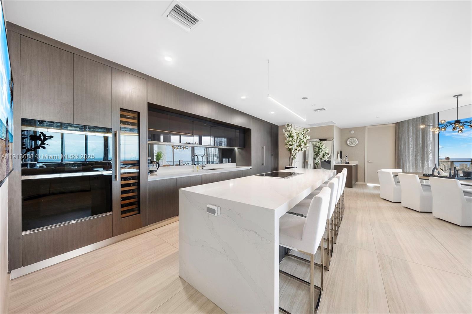 PARAMOUNT MIAMI WORLDCENT - Residential