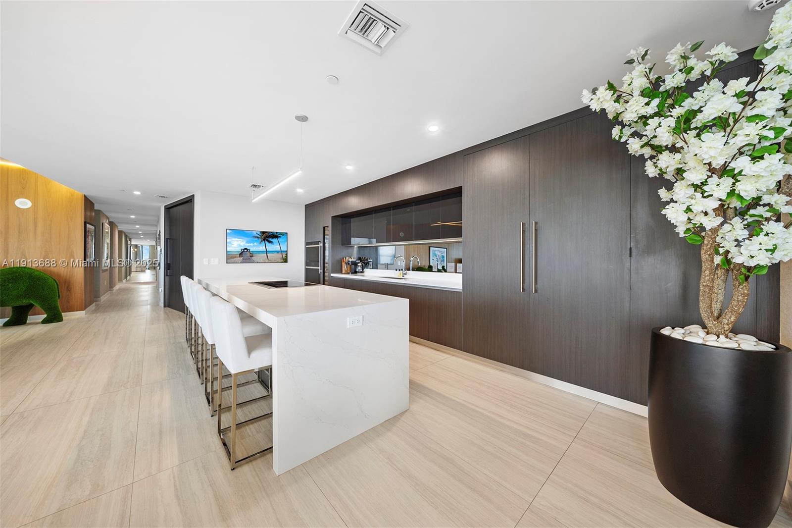 PARAMOUNT MIAMI WORLDCENT - Residential