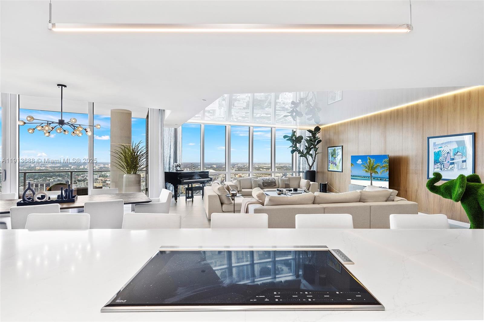 PARAMOUNT MIAMI WORLDCENT - Residential