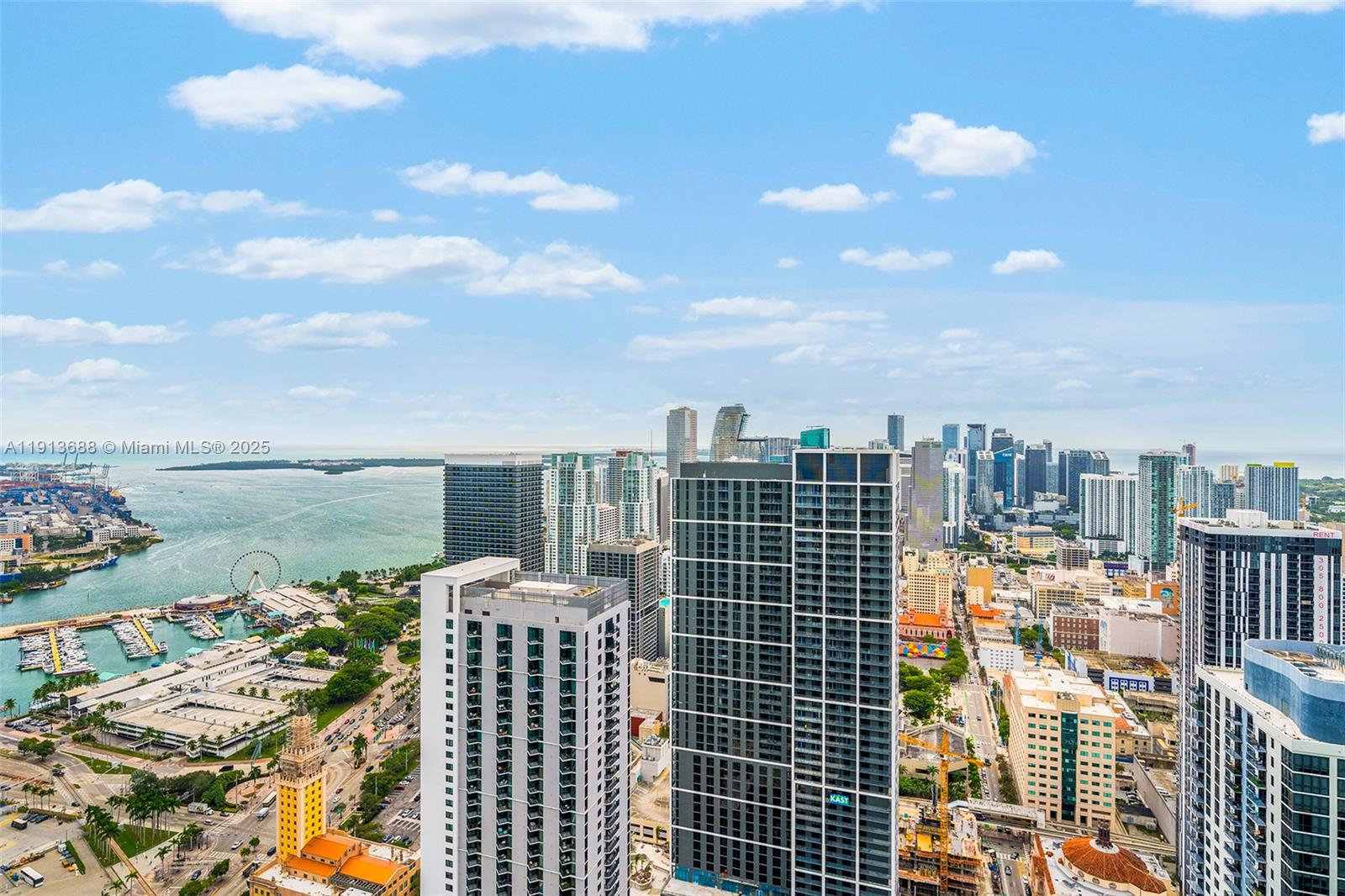 PARAMOUNT MIAMI WORLDCENT - Residential