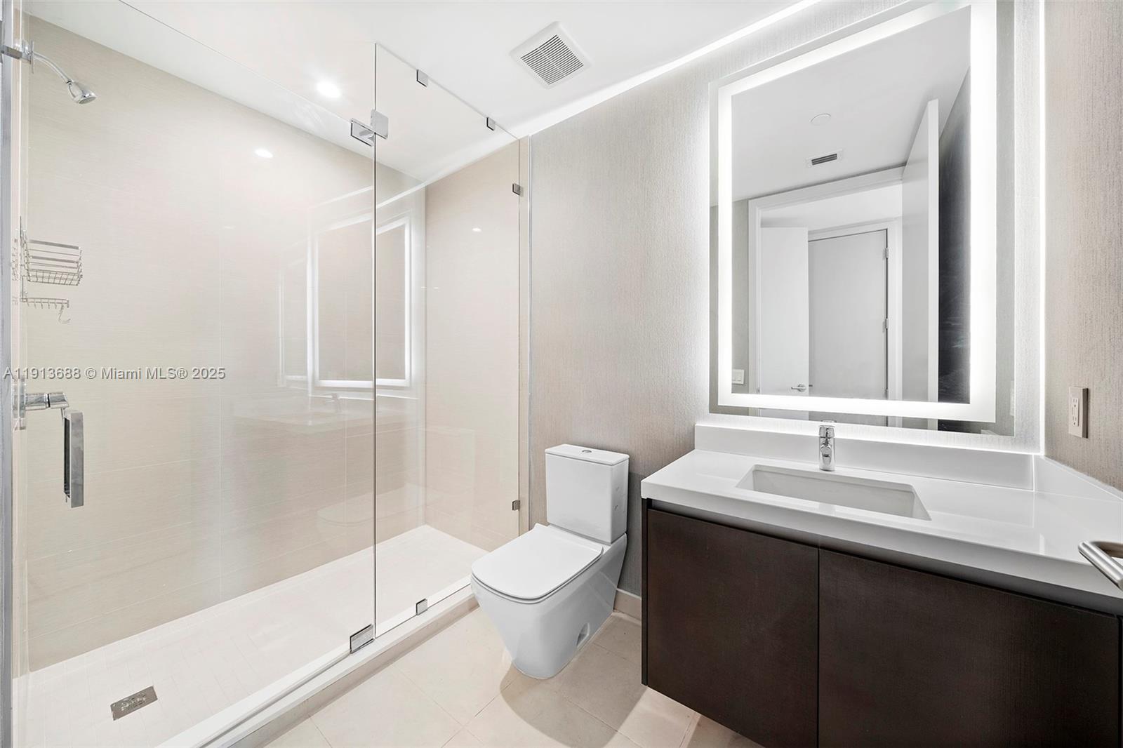 PARAMOUNT MIAMI WORLDCENT - Residential