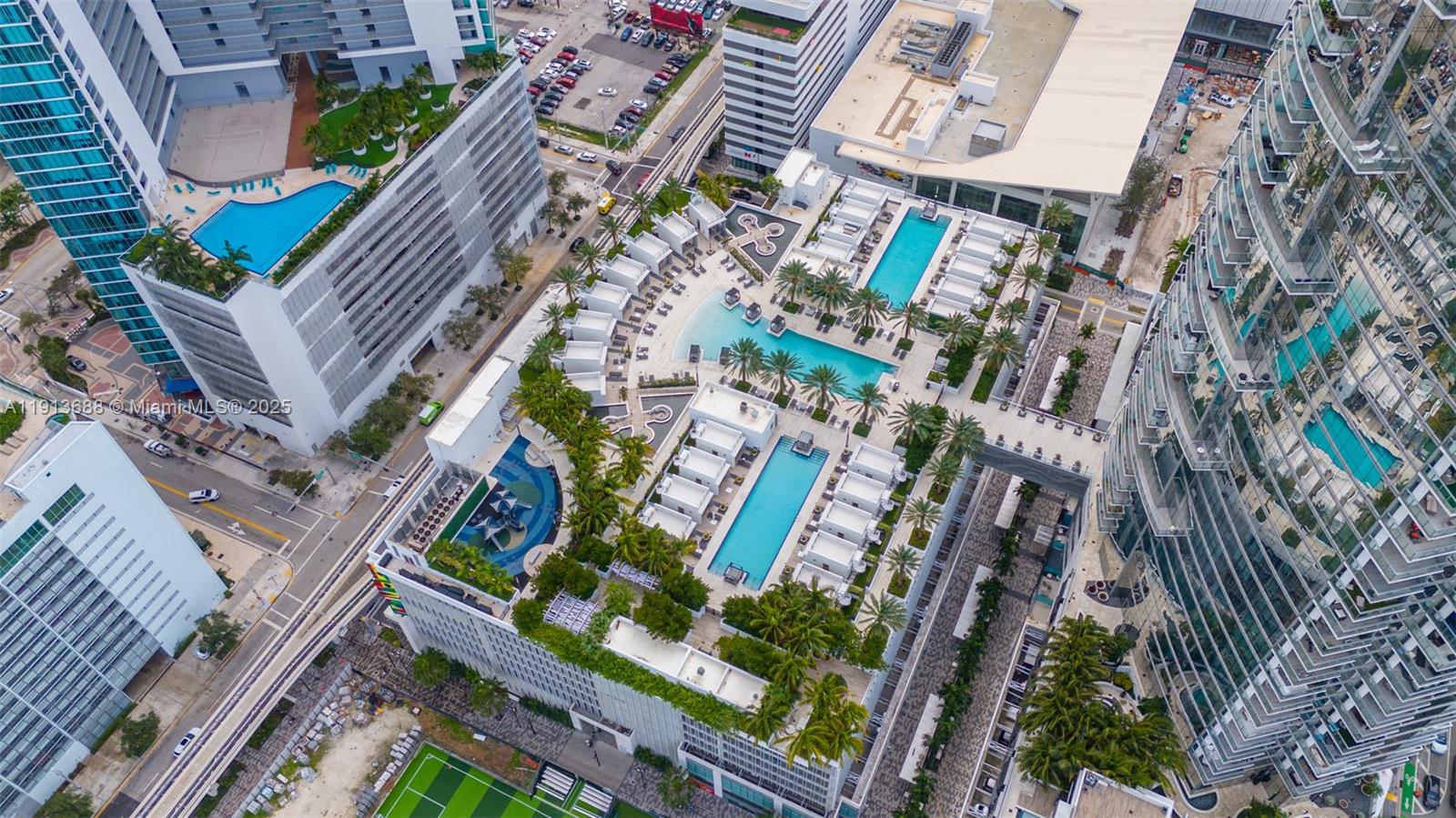 PARAMOUNT MIAMI WORLDCENT - Residential