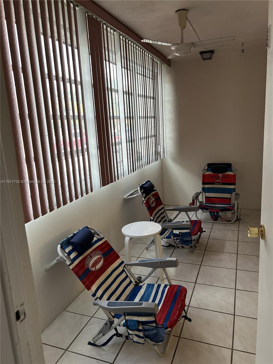 FIRST GULFSTREAM GARDEN - Residential Lease