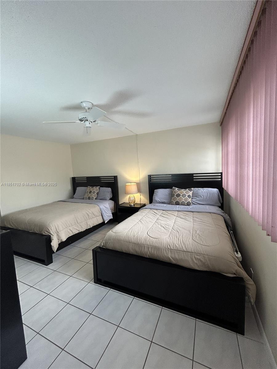 FIRST GULFSTREAM GARDEN - Residential Lease