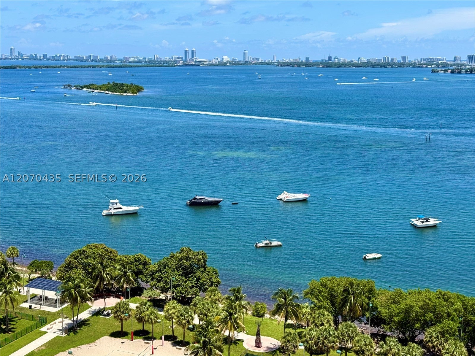 1750 N Bayshore Dr 2202