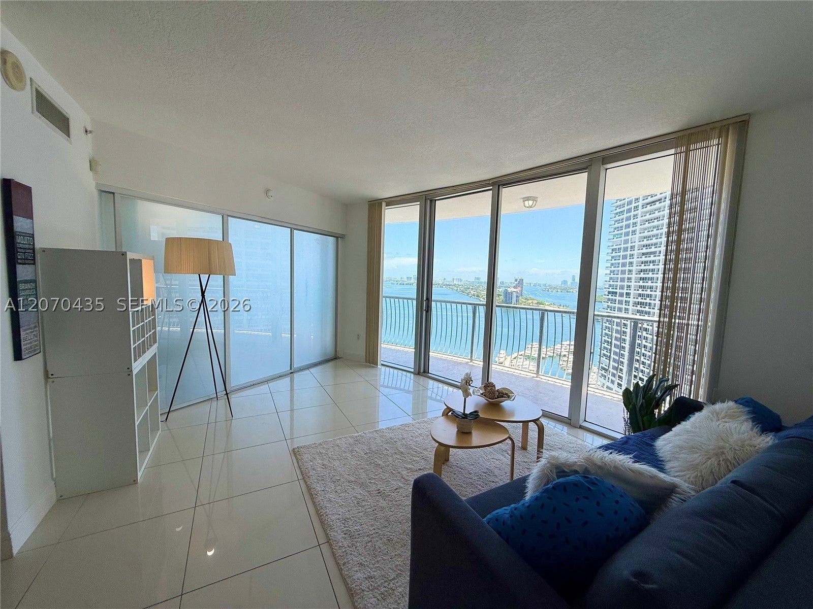 1750 N Bayshore Dr 2202