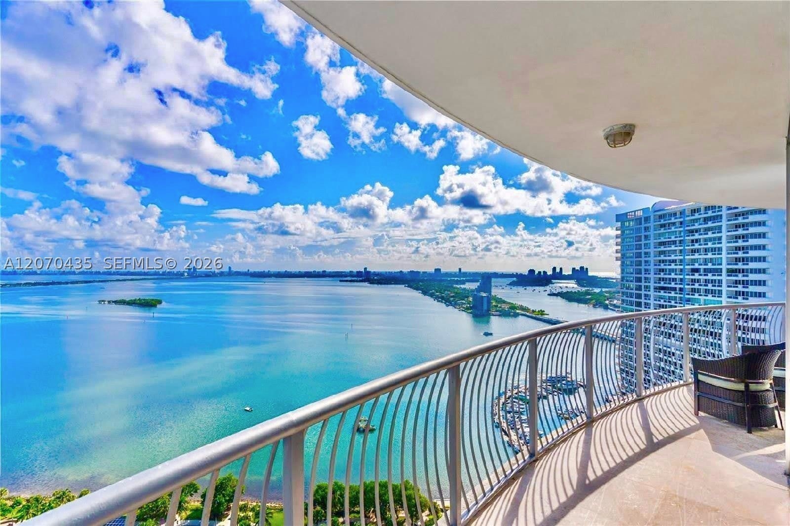 1750 N Bayshore Dr