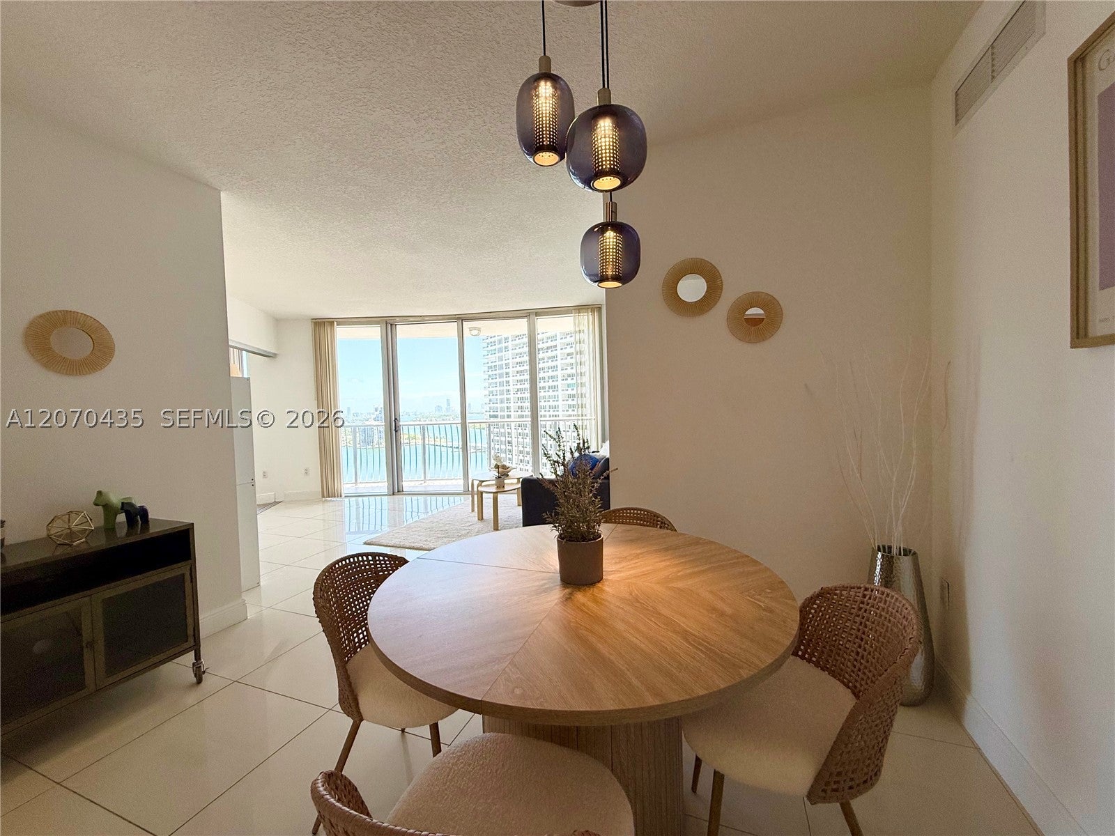 1750 N Bayshore Dr 2202
