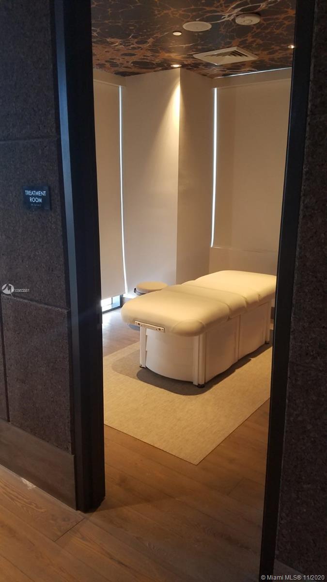 HYDE MIDTOWN - Residential Lease