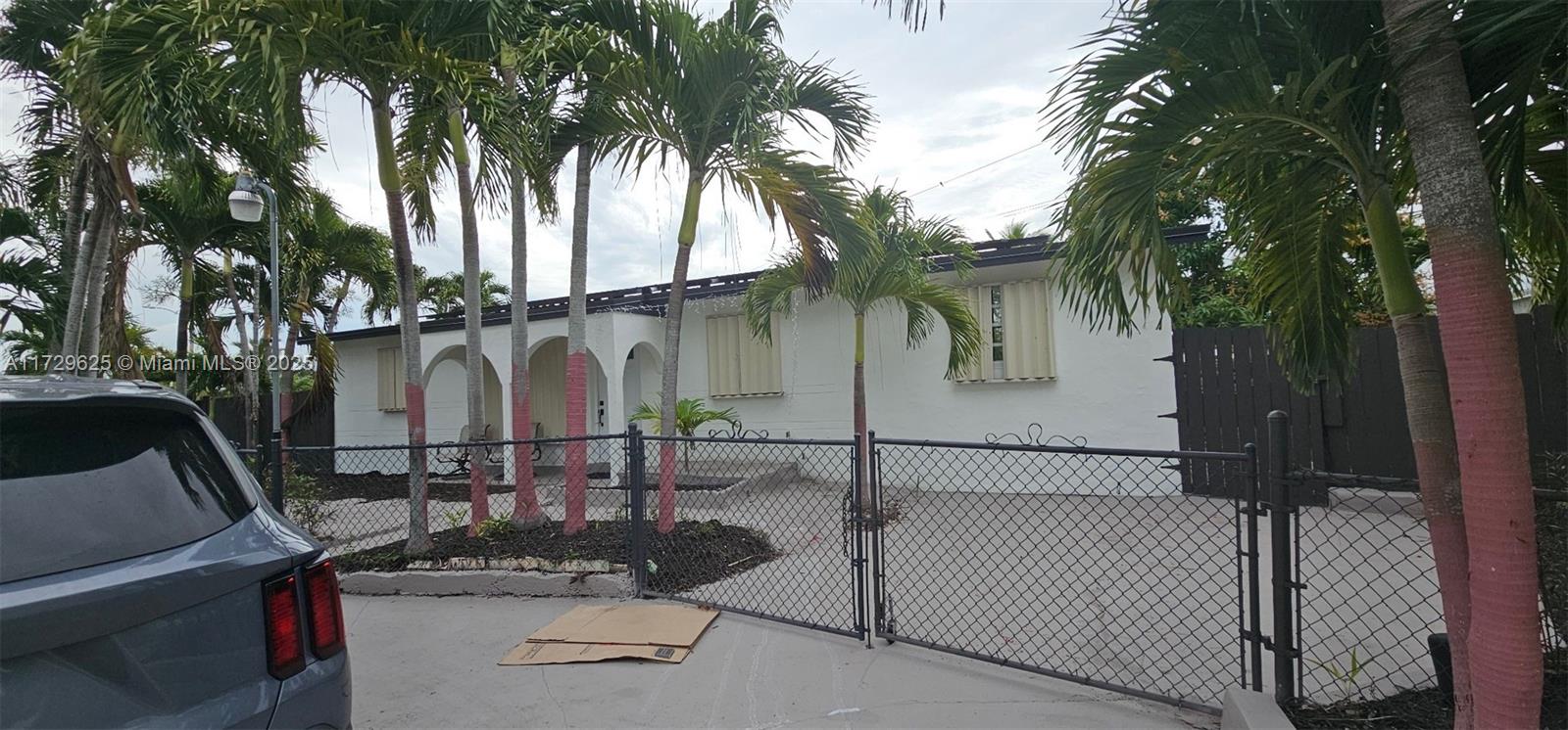 Property for Sale at 11880 Sw 185th St, Miami, Broward County, Florida - Bedrooms: 3 
Bathrooms: 2  - $730,000