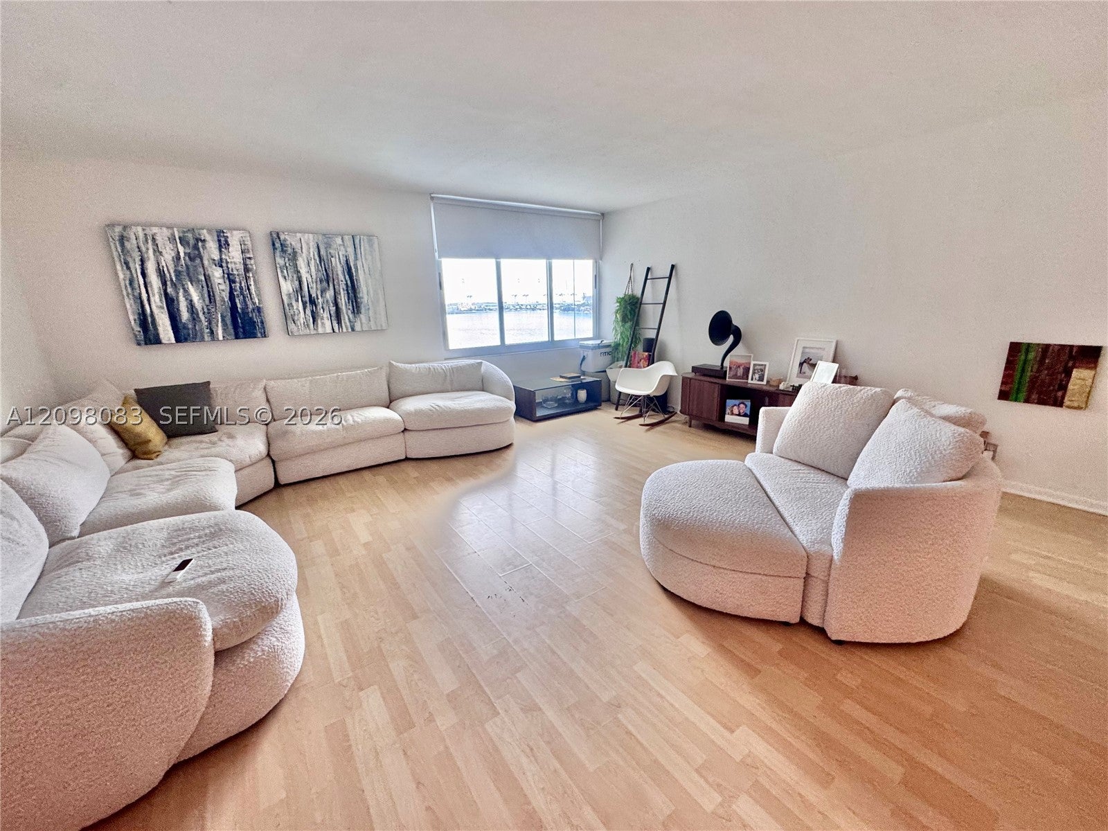 1200 WEST AV 1031