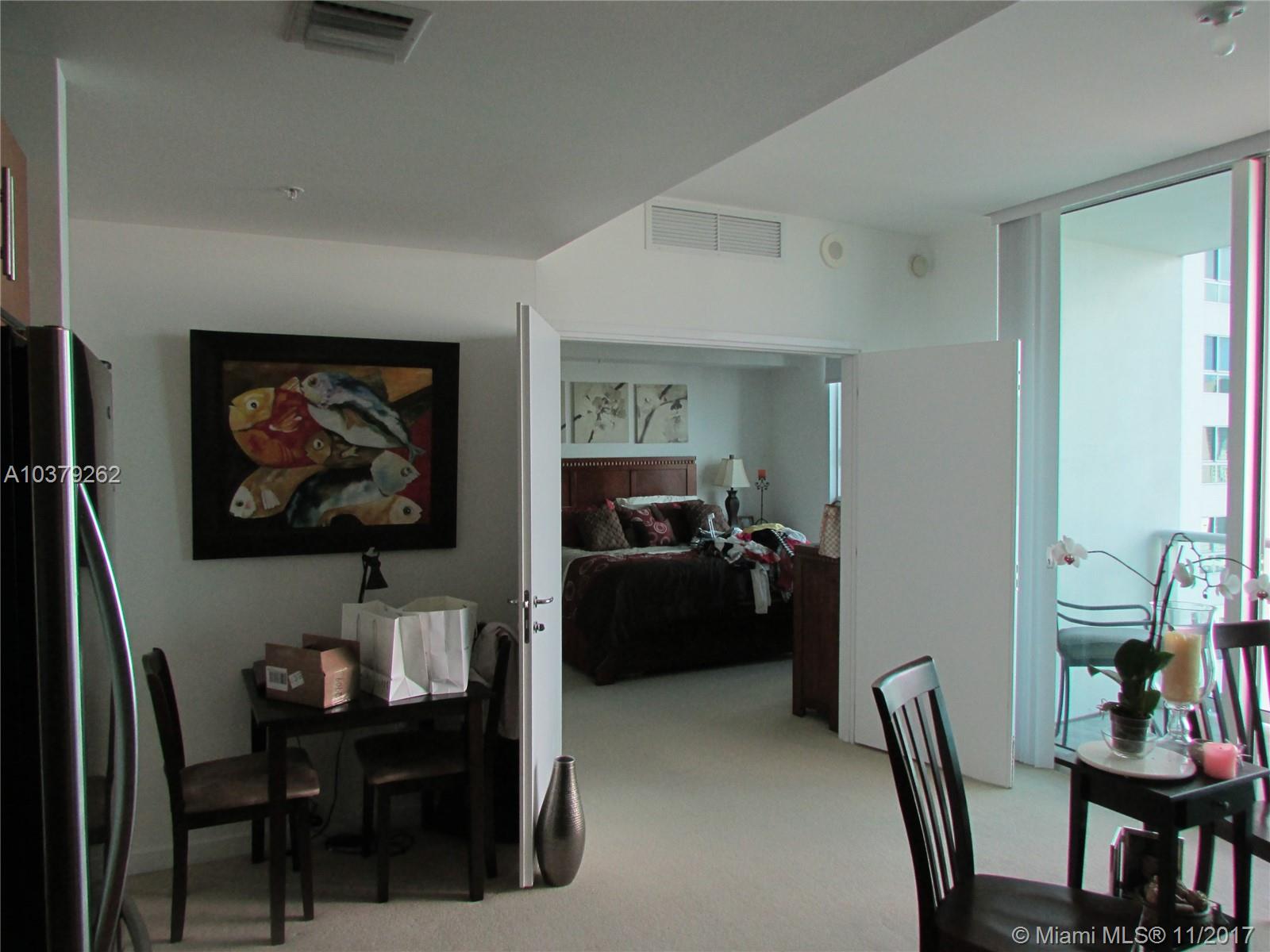 MET 1 CONDO - Residential Lease