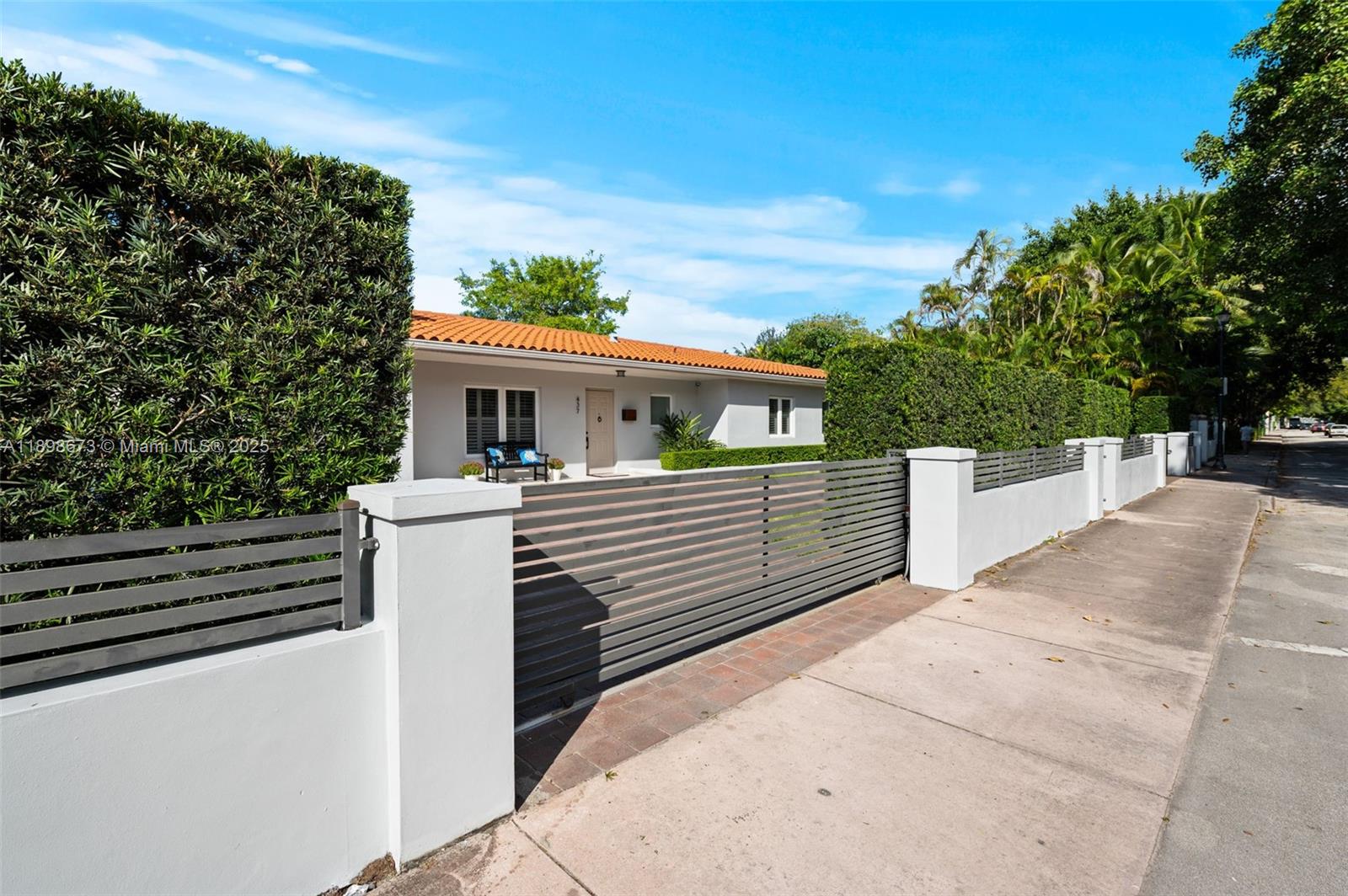 C GAB COUNTRY CLUB SEC 6 - Residential