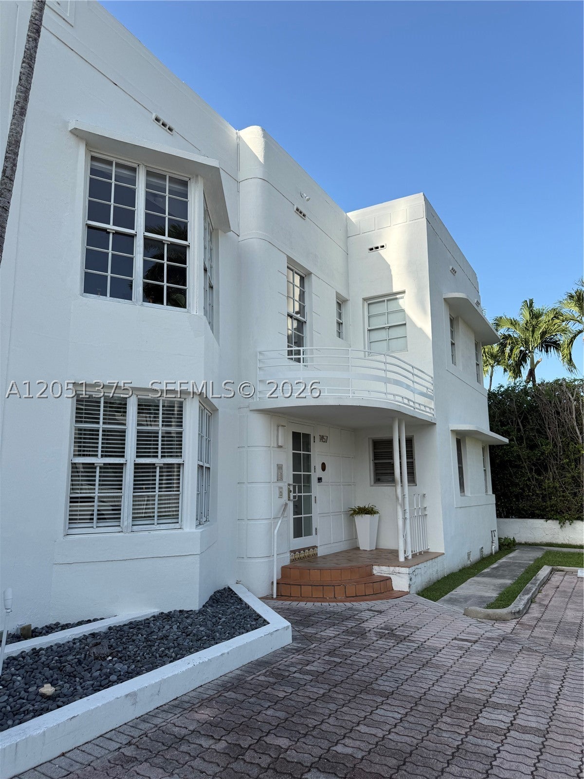 1457 Meridian Ave 203