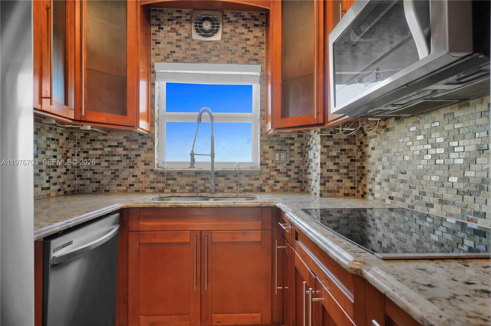 MIMOSA CONDO - Residential Lease