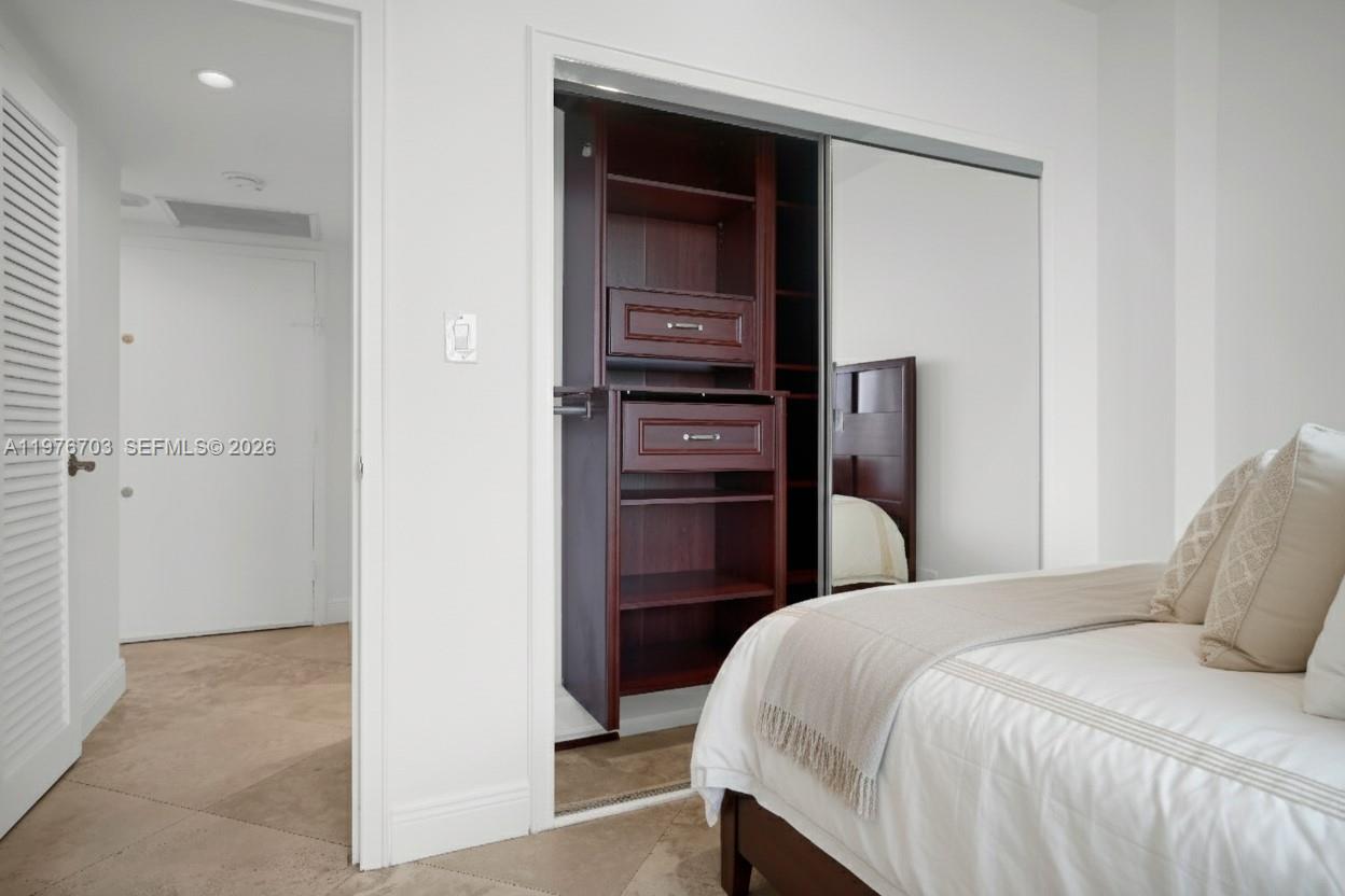 MIMOSA CONDO - Residential Lease