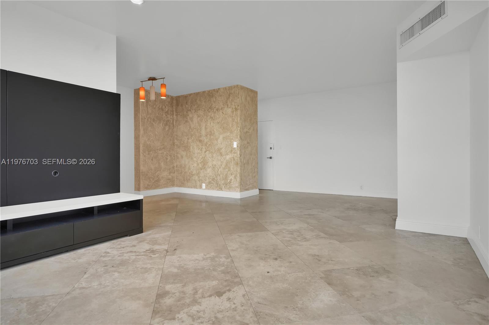 MIMOSA CONDO - Residential Lease