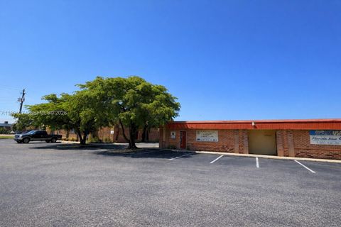 3900 Broadway Fort Myers FL 33901